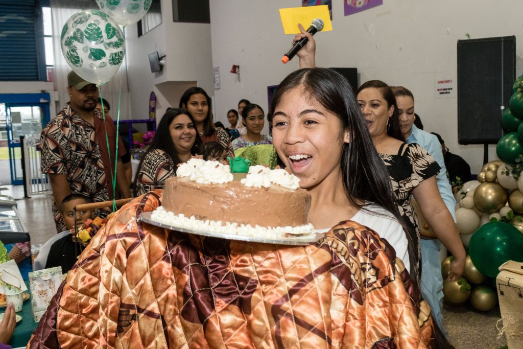 Tongan First Birthday Photography Cake Presentation